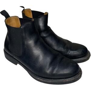 Beckett Simonon Black Leather Chelsea Boots    Size: US 8